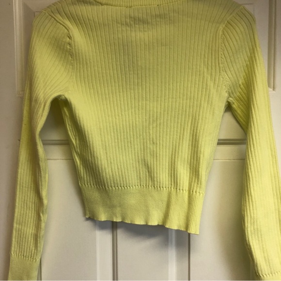 DKNY neon green sweater - Picture 4 of 5
